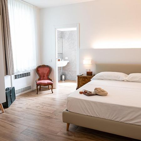 Villa Tosati Monza Extérieur photo